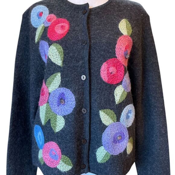 Teddi Embroidered Floral Wool Cardigan Sweater Womens Size Medium Petite - Picture 5 of 9